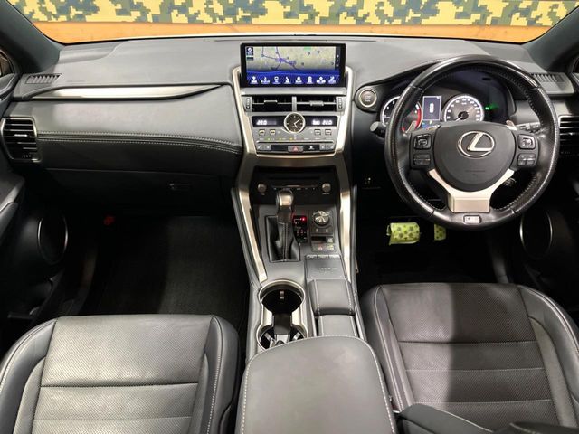 TOYOTA LEXUS NX300 2019 Image 31