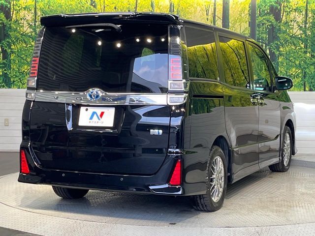 TOYOTA VOXY HYBRID 2021 Image 31