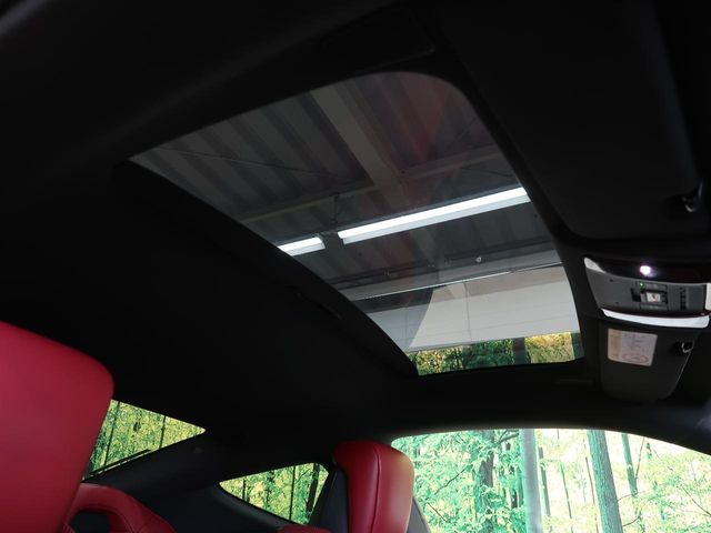 TOYOTA LEXUS LC500H 2018 Image 31