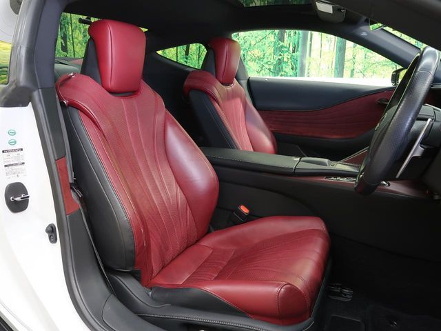 TOYOTA LEXUS LC500H 2018 Image 31