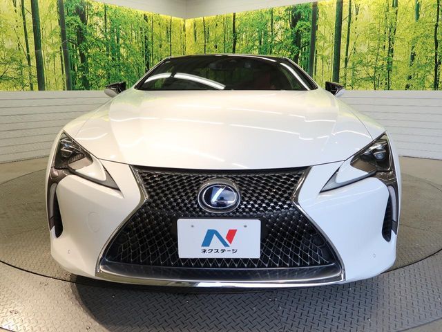TOYOTA LEXUS LC500H 2018 Image 31