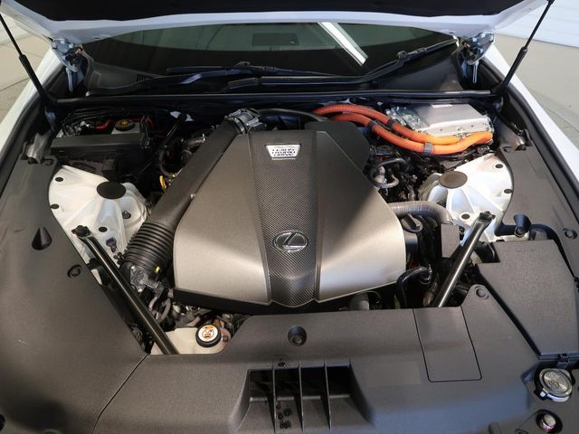 TOYOTA LEXUS LC500H 2018 Image 31