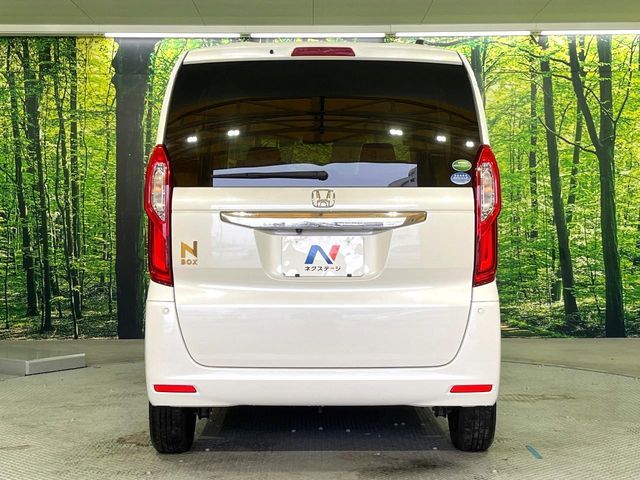 HONDA N BOX 2019 Image 31