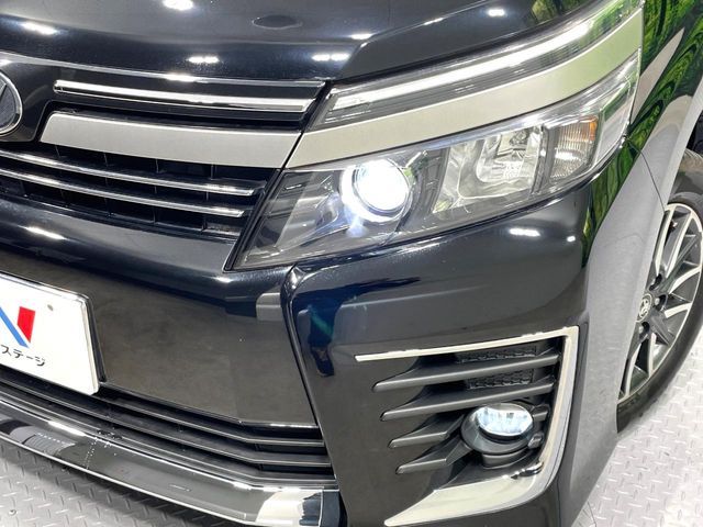 TOYOTA VOXY 2017 Image 31