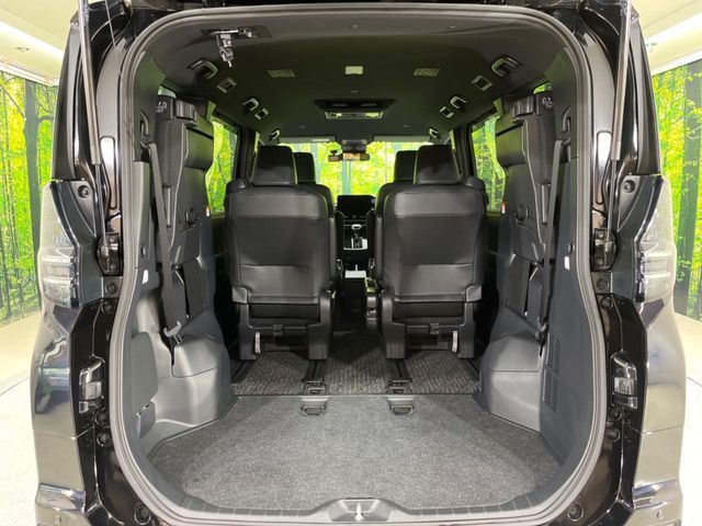 TOYOTA VOXY HYBRID 2023 Image 31