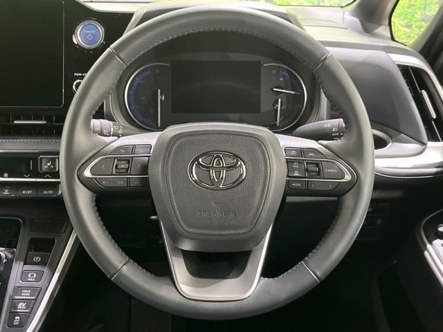 TOYOTA VOXY HYBRID 2023 Image 31