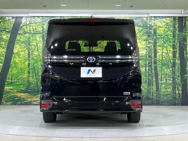 TOYOTA VOXY HYBRID 2023 Image 31