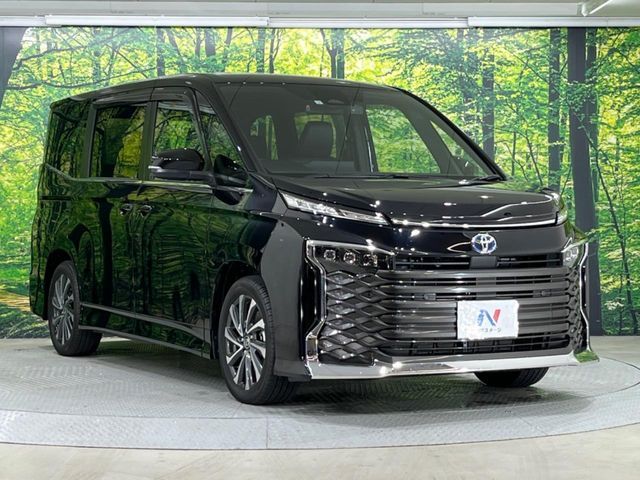TOYOTA VOXY HYBRID 2023 Image 31