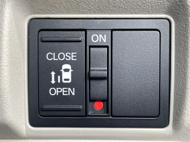 HONDA N BOX 2024 Image 31