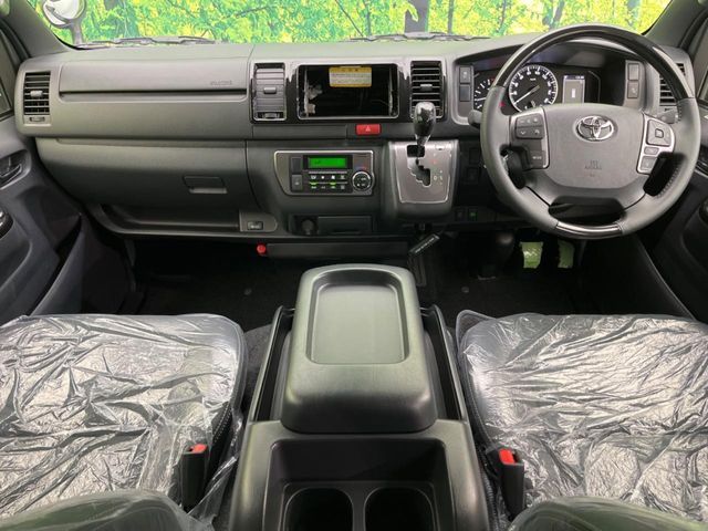 TOYOTA HIACE VAN 4WD 2025 Image 31