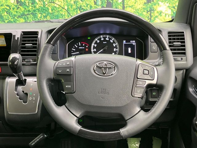 TOYOTA HIACE VAN 4WD 2025 Image 31