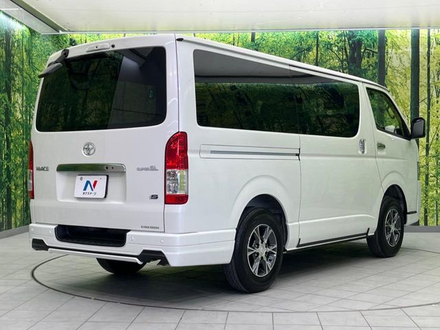 TOYOTA HIACE VAN 4WD 2025 Image 31