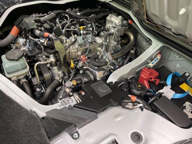 TOYOTA HIACE VAN 4WD 2025 Image 31