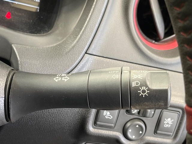 NISSAN NOTE 2017 Image 31