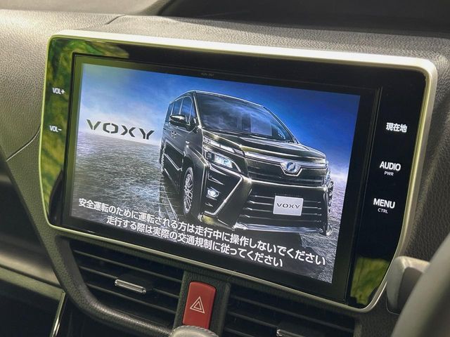 TOYOTA VOXY 2018 Image 31