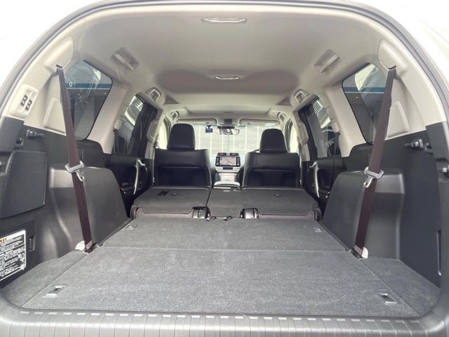 TOYOTA LANDCRUISER PRADO 2023 Image 31