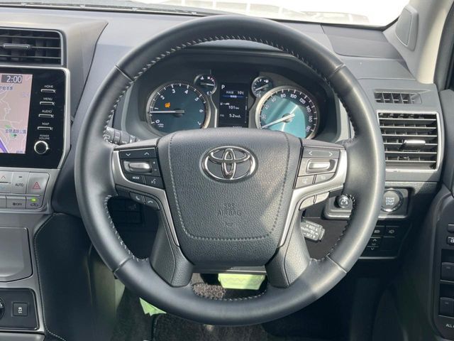 TOYOTA LANDCRUISER PRADO 2023 Image 31