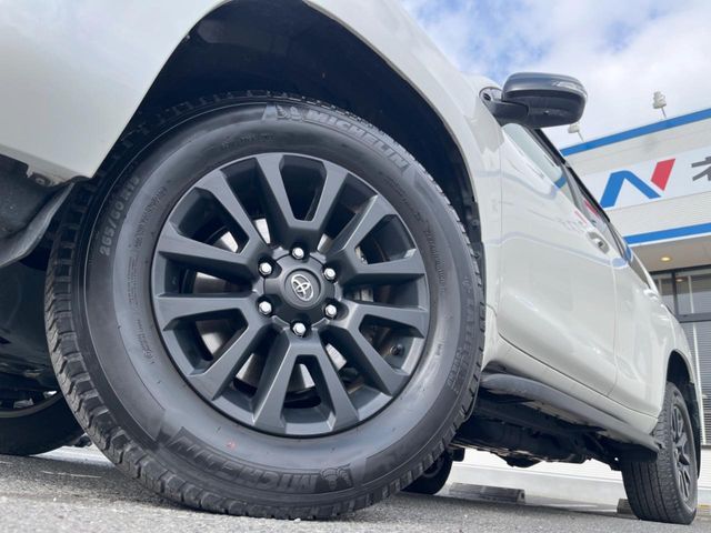 TOYOTA LANDCRUISER PRADO 2023 Image 31