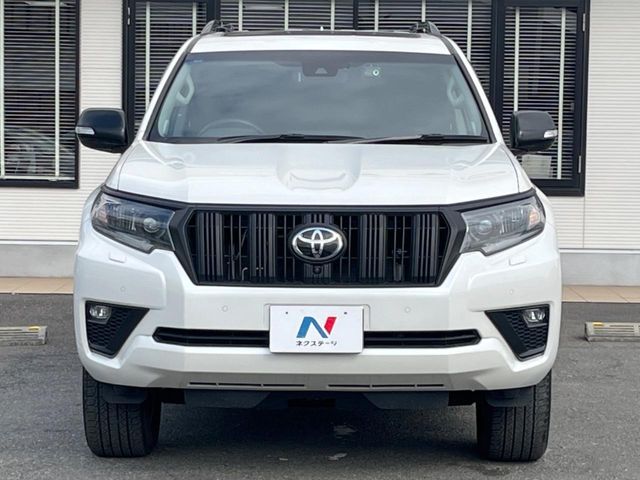 TOYOTA LANDCRUISER PRADO 2023 Image 31