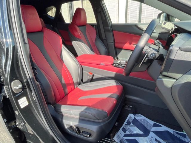 TOYOTA LEXUS NX350H 2023 Image 31