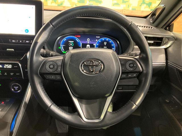 TOYOTA HARRIER HYBRID 2023 Image 31