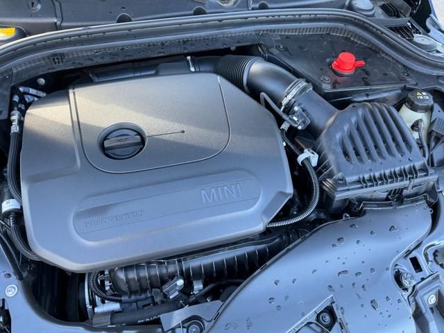 BMW MINI COOPER 5DOOR 2023 Image 31