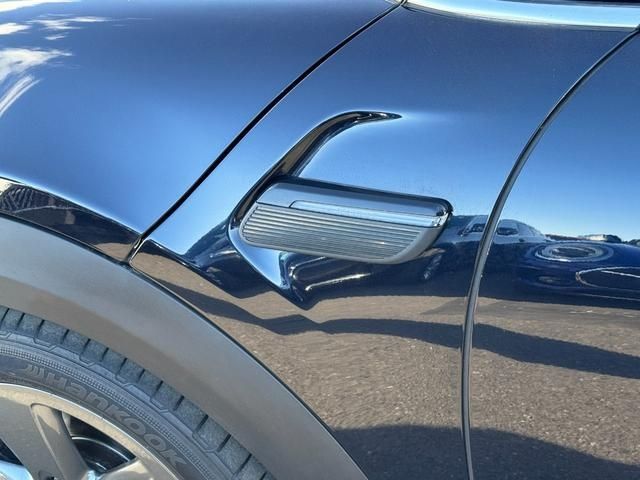 BMW MINI COOPER 5DOOR 2023 Image 31