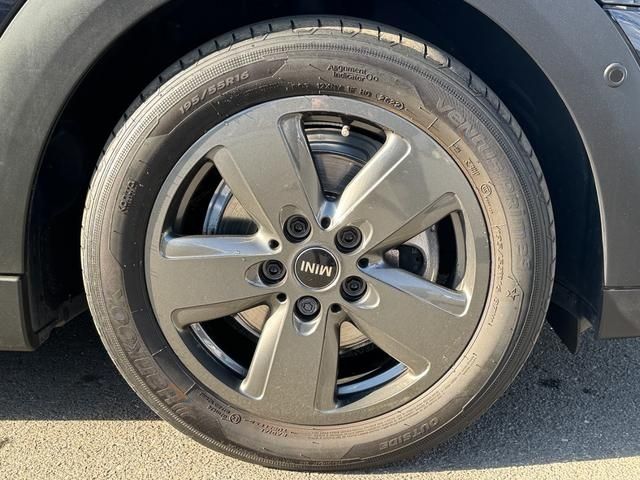 BMW MINI COOPER 5DOOR 2023 Image 31