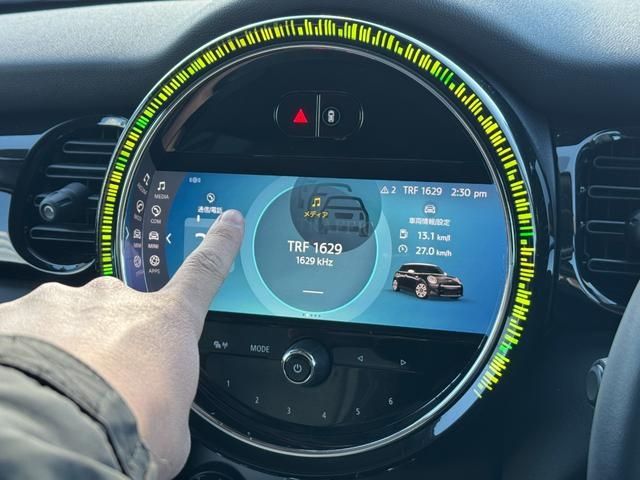 BMW MINI COOPER 5DOOR 2023 Image 31