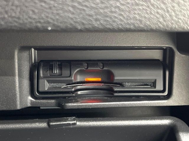 NISSAN SERENA  S-HYBRID 2017 Image 31