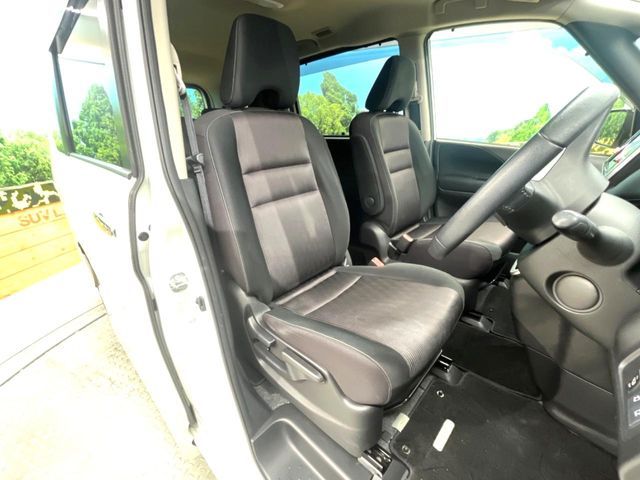 NISSAN SERENA  S-HYBRID 2017 Image 31