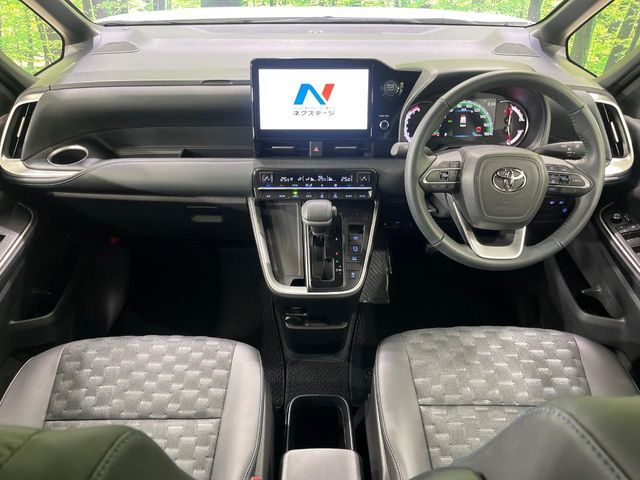 TOYOTA VOXY 4WD 2025 Image 31