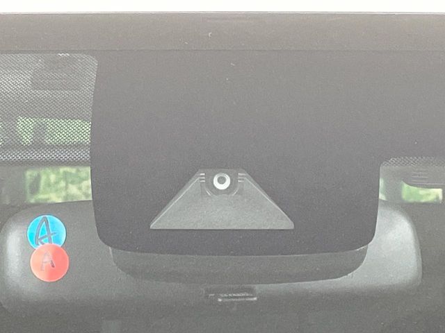 TOYOTA PRIUS 2019 Image 31