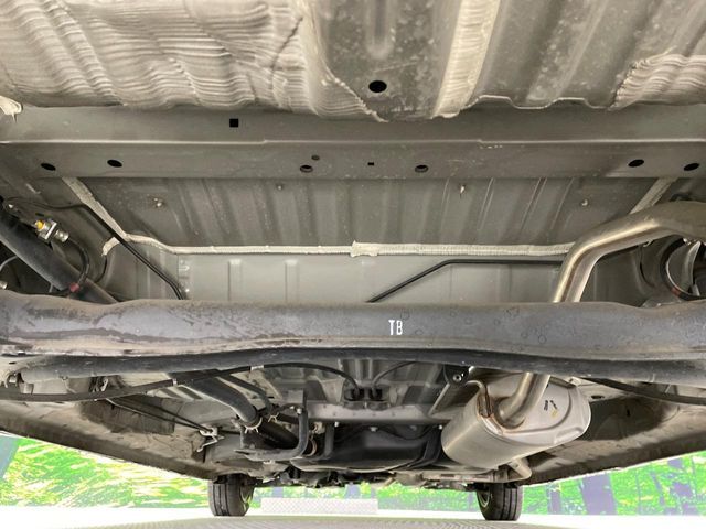 HONDA N BOX CUSTOM 2018 Image 31