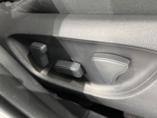 TOYOTA YARIS CROSS HYBRID 2025 Image 31