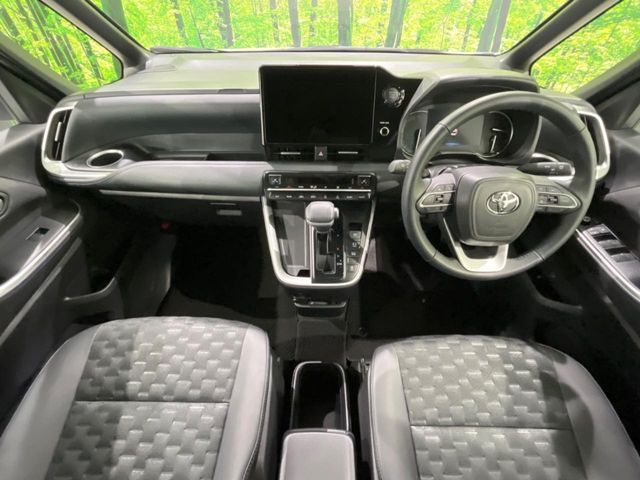 TOYOTA VOXY 4WD 2025 Image 31