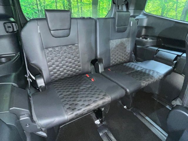 TOYOTA VOXY 4WD 2025 Image 31