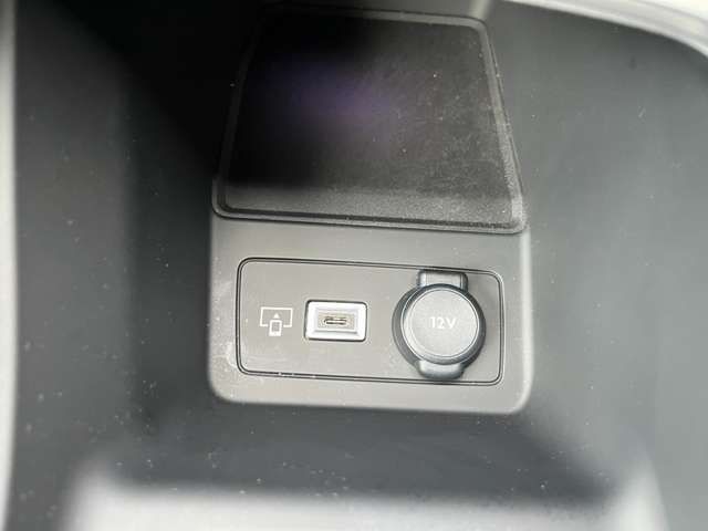 PEUGEOT 408 2023 Image 31