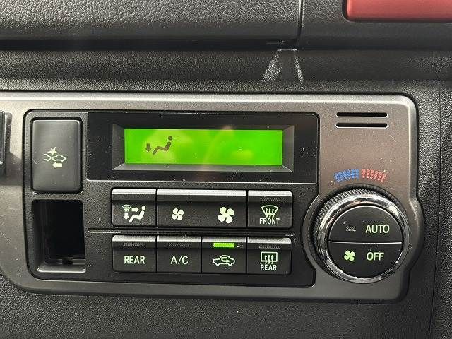 TOYOTA HIACE VAN 2WD 2021 Image 31