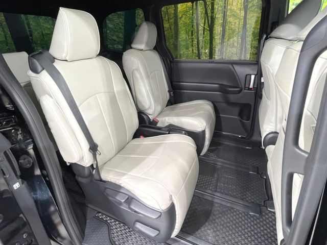 TOYOTA NOAH 2023 Image 31