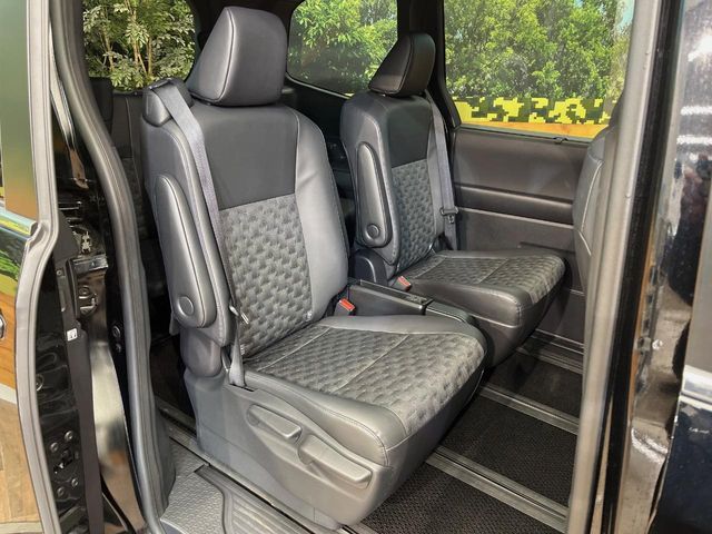 TOYOTA VOXY 4WD 2025 Image 31