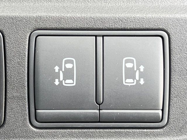 NISSAN SERENA  S-HYBRID 2018 Image 31