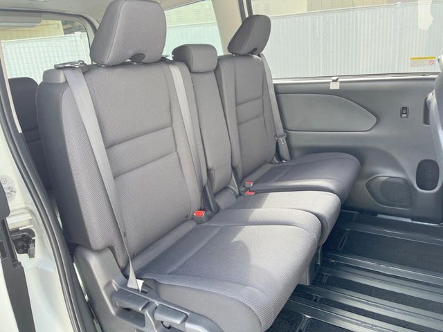 NISSAN SERENA  S-HYBRID 2018 Image 31