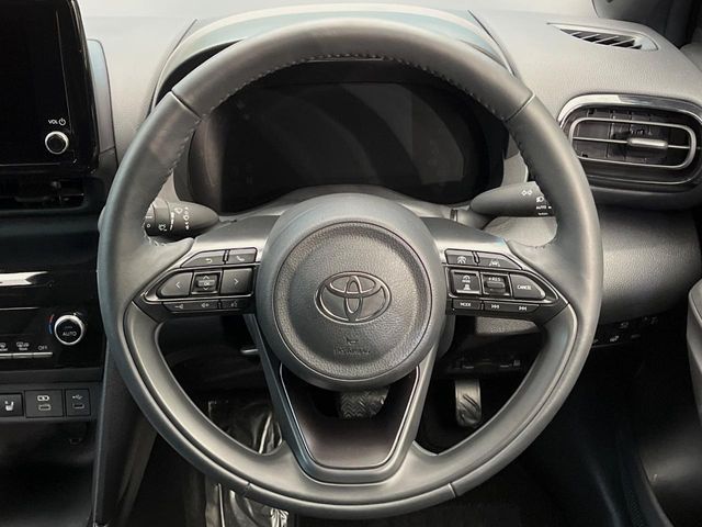 TOYOTA YARIS CROSS HYBRID 2025 Image 31