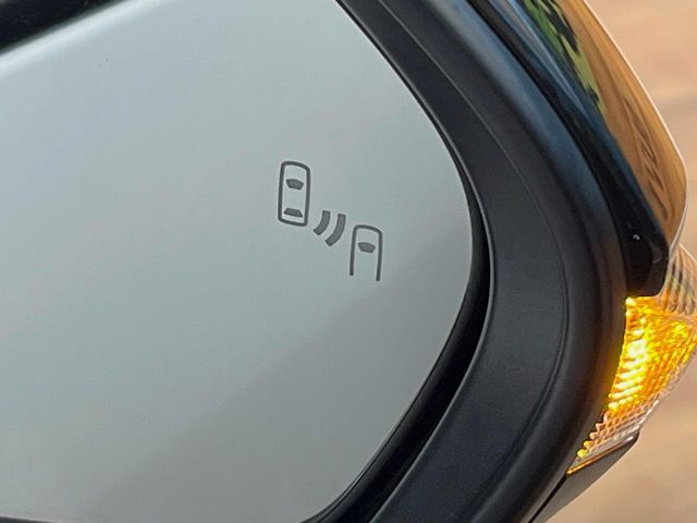 TOYOTA YARIS CROSS HYBRID 2025 Image 31