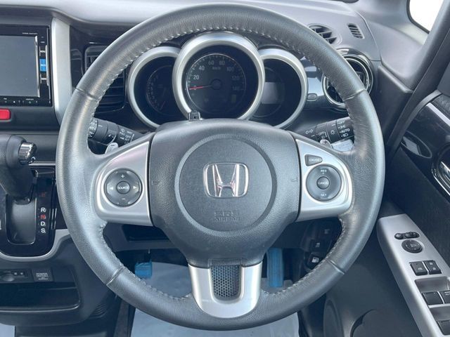 HONDA N BOX CUSTOM 2016 Image 31