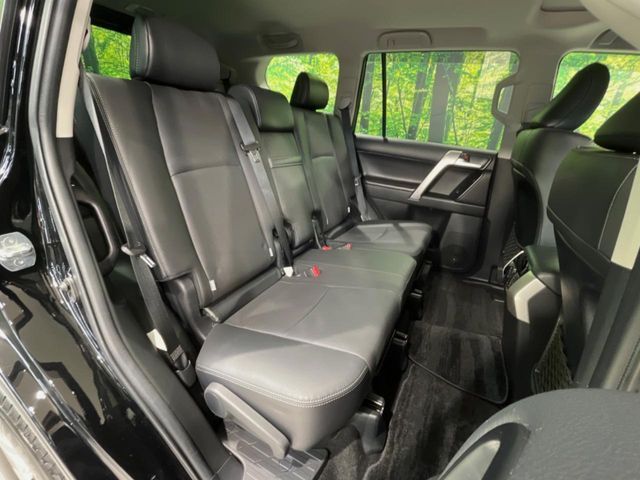 TOYOTA LANDCRUISER PRADO 2023 Image 31