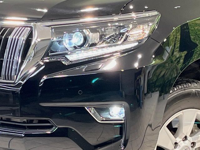 TOYOTA LANDCRUISER PRADO 2023 Image 31