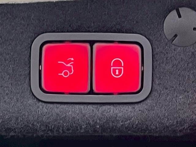 MERCEDES BENZ C CLAS 2020 Image 31