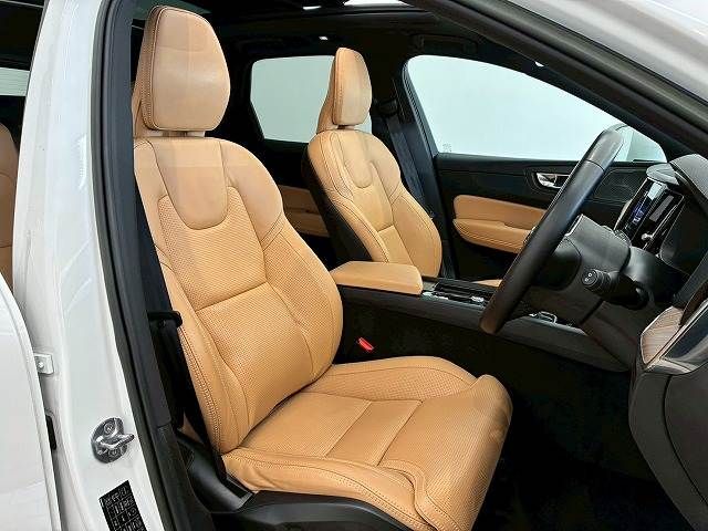 VOLVO XC60 2022 Image 31